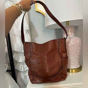 Frye leather side pocket hobo bucket should bag